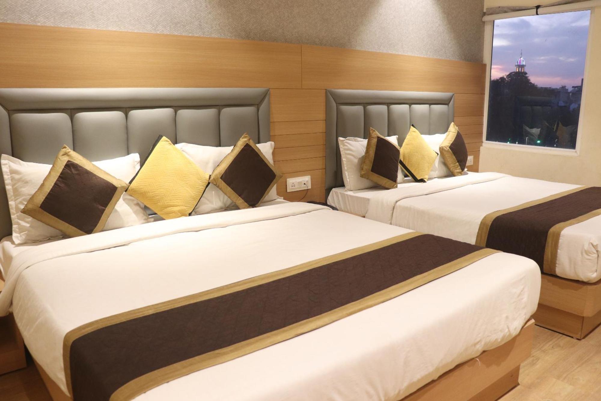 Dream Land Hotel